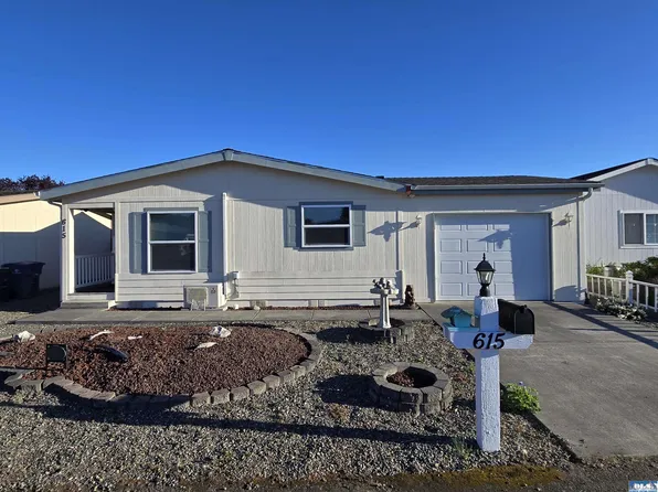 615 N 7th Ave, Sequim, WA 98382