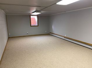 1003 6th Ave SW, Jamestown, ND 58401