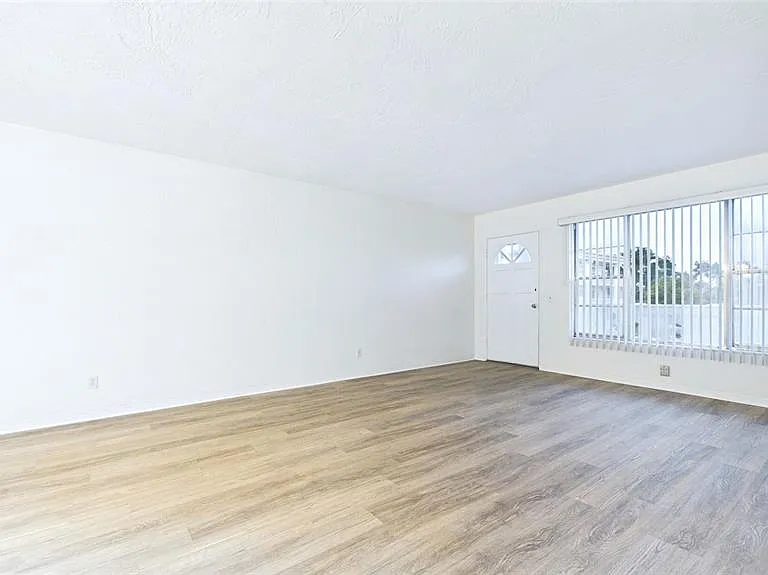 2454 Australia Way E #32 — Photo 14