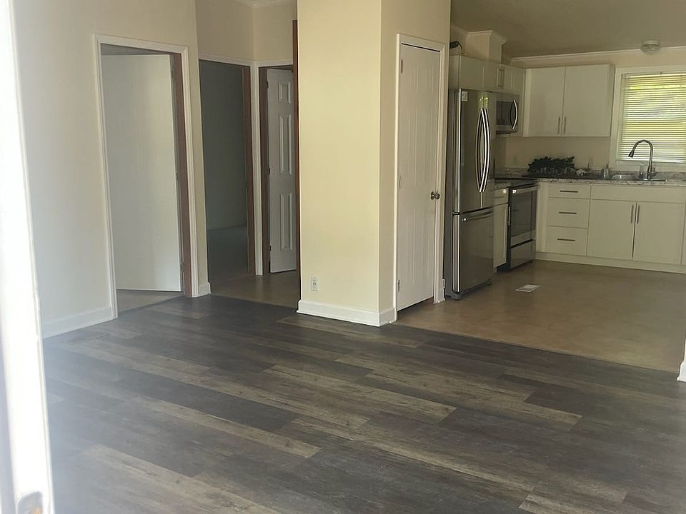 1st image of 5 Grassy Creek Cir