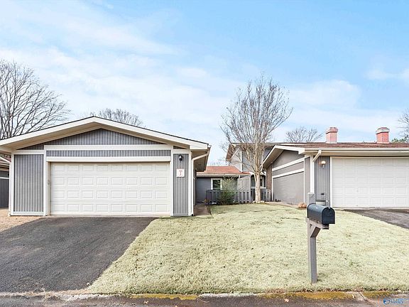 3rd image of 203 Springvale Cir