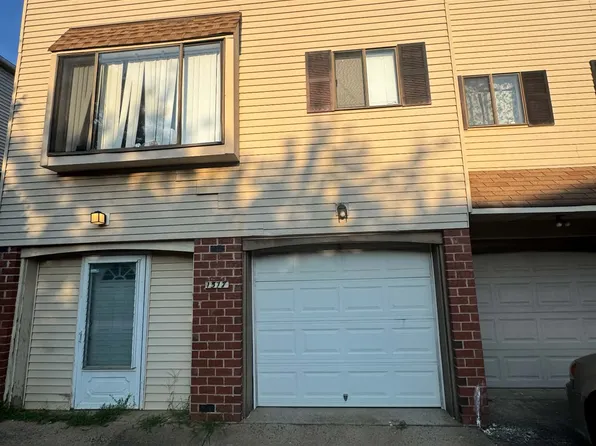 1517 Gregg St #B, Philadelphia, PA 19115