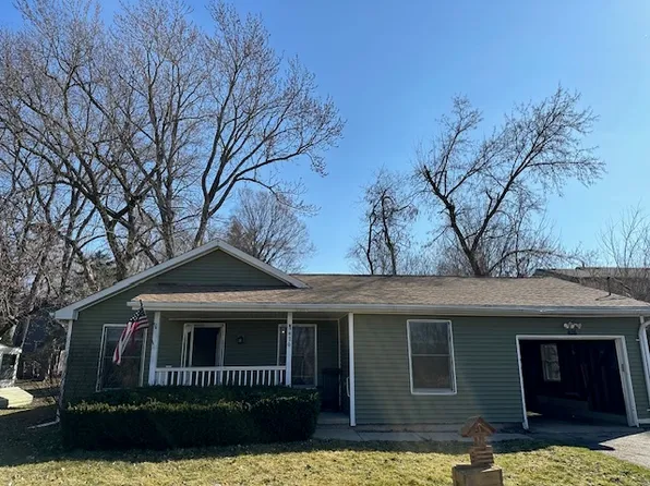 426 Venice Rd, Lakemoor, IL 60051