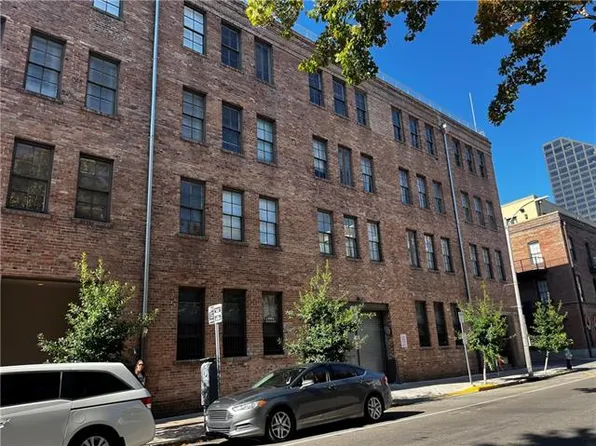 404 Notre Dame St APT 11, New Orleans, LA 70130