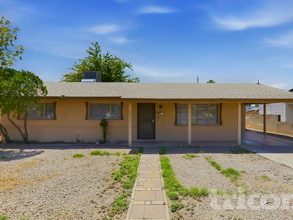 5017 W Sierra Vista Dr