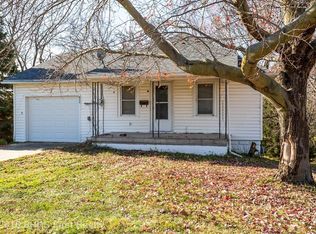 611 N 12th St, Guthrie Center, IA 50115