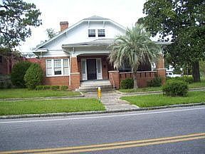 2nd image of 302 Gilmore St