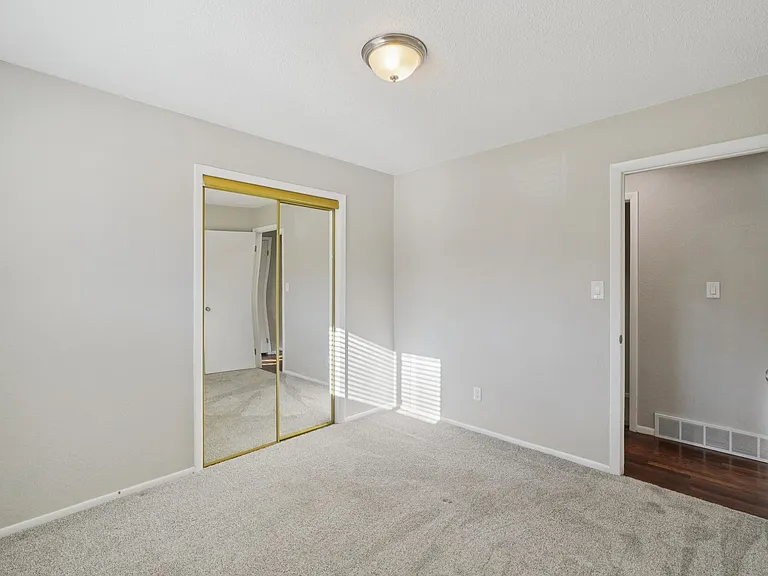 1235 Tonka Ave — Photo 24