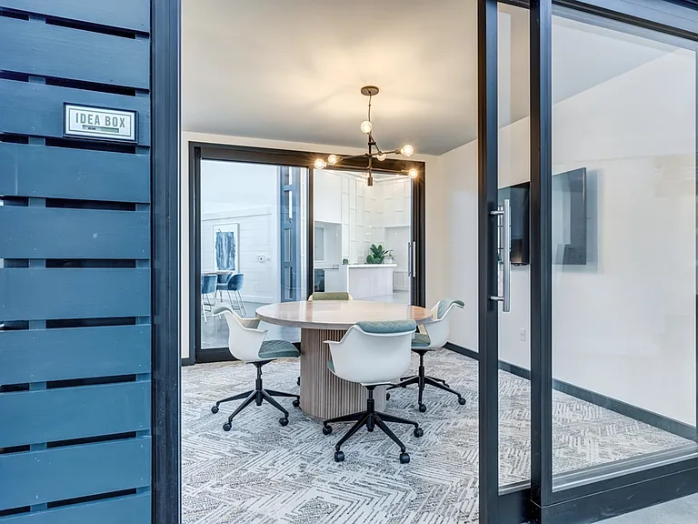 Arlington Cottages and Townhomes-POI-013