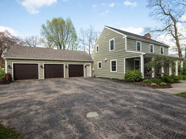 3868 W Ogle St, Dixon, IL 61021