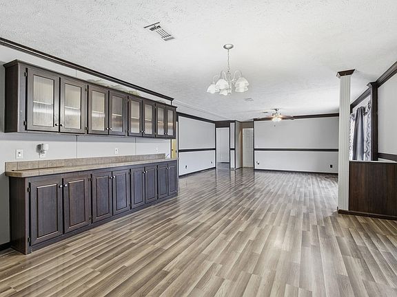 5th image of 1052 Bearcat Rd