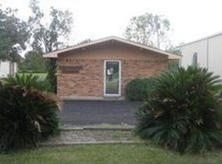 501 Dance Dr, West Columbia, TX 77486