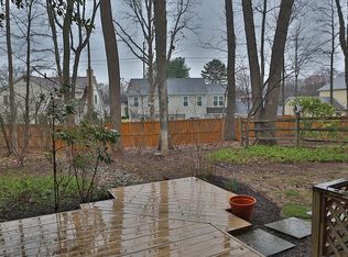 8144 Inverness Ridge Rd, Potomac, MD 20854