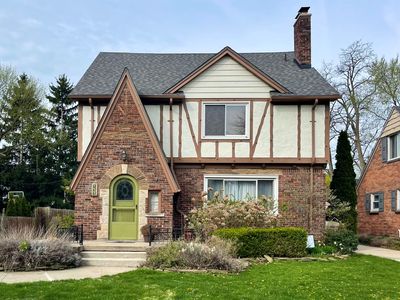 753 Rivard Blvd, Grosse Pointe, MI, 48230