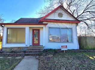 1028 W Main St, Denison, TX 75020