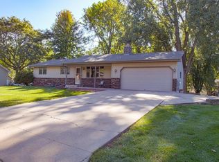 3075 21st Ln NW, New Brighton, MN 55112