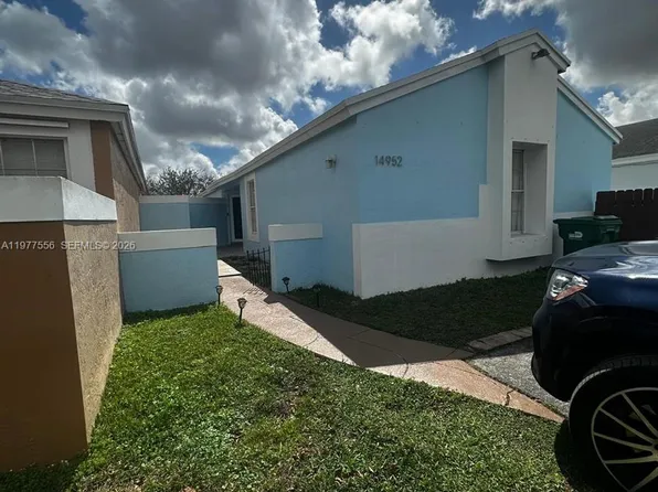 14952 SW 75th Ter, Miami, FL 33193