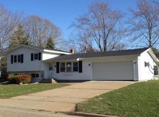 1220 Cook Ave, Wisconsin Rapids, WI 54494