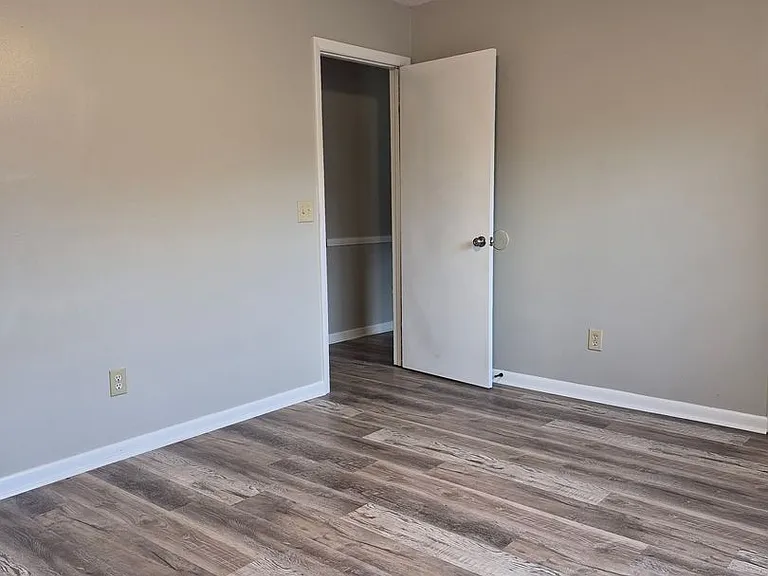 242 Garden Cir — Photo 17