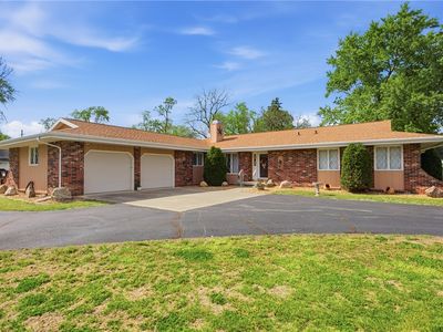 208 E Water St, Kansas, IL, 61933