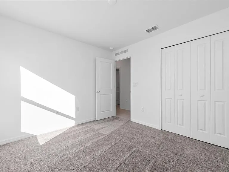 338 Rustic Rail Dr — Photo 16