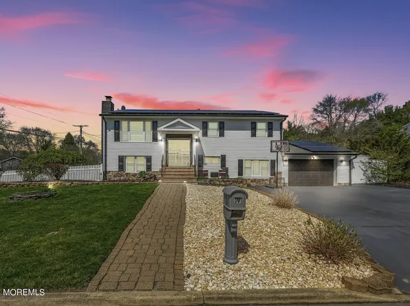 19 Beacon Street, Jackson, NJ 08527