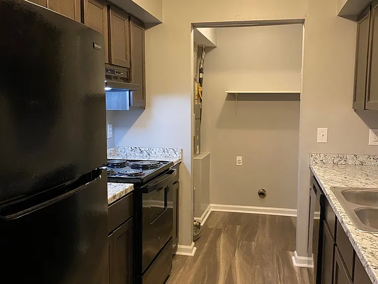 3875 Northeast Dr #D — Photo 5