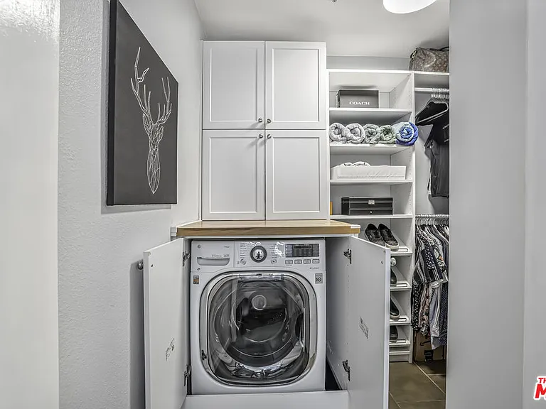 7320 Hawthorn Ave #315 — Photo 8