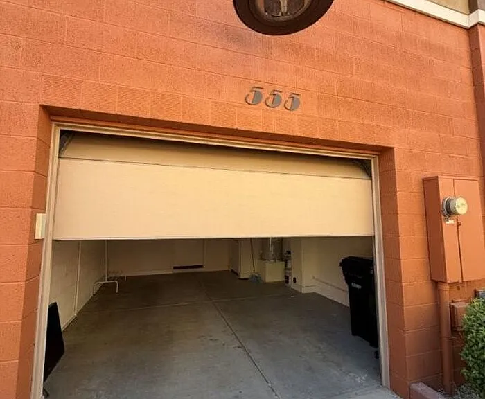555 W 6th St #W — Photo 14
