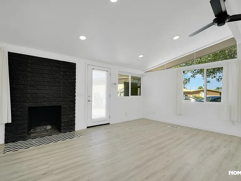 705 Osprey Cir — Photo 16