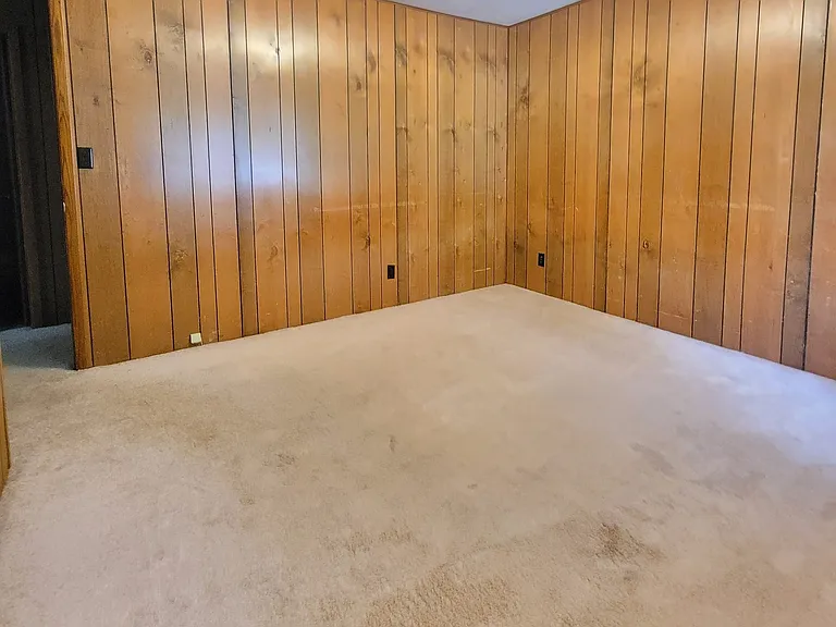 923 E Wausau Ave — Photo 15