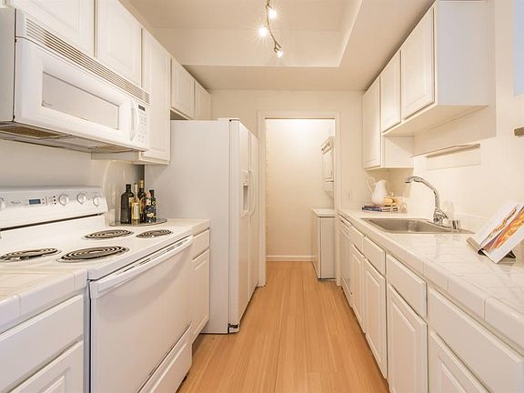 5th image of 2255 Showers Dr APT 355