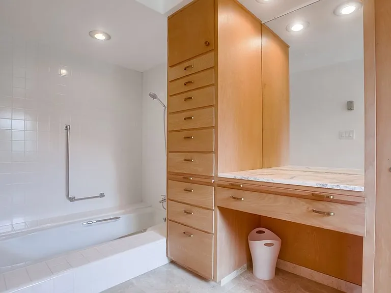 8302 Prestwick Dr — Photo 43