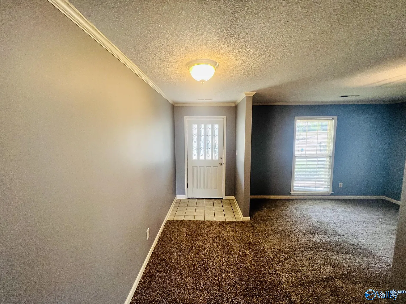 3 bed, 2.0 bath, 2138 sqft, $1,695 — Photo 3