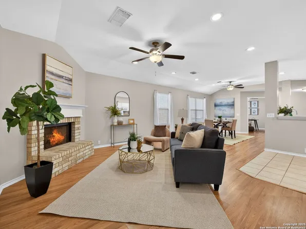 6513 Rosethorn Drive, San Antonio, TX 78249