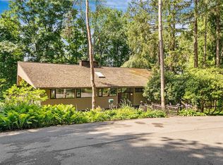 2 Sunnyslope Rd, Ithaca, NY 14850