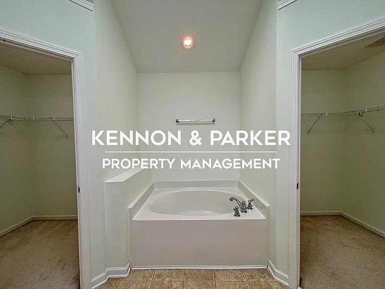 4613 English Ivy Dr — Photo 25
