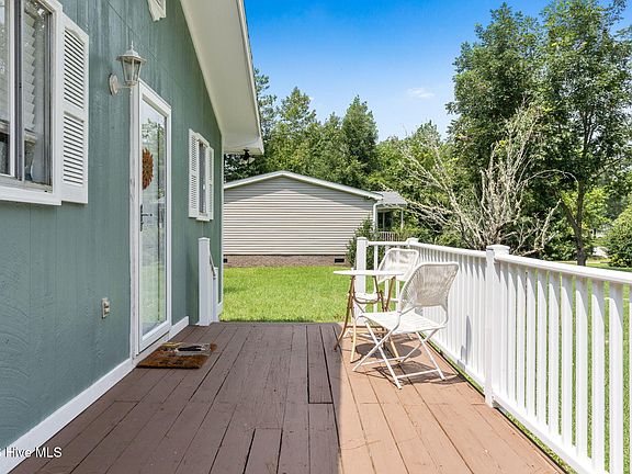 3rd image of 6333 Partridge Road SW