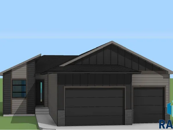 5009 N Heron Pl, Sioux Falls, SD 57107