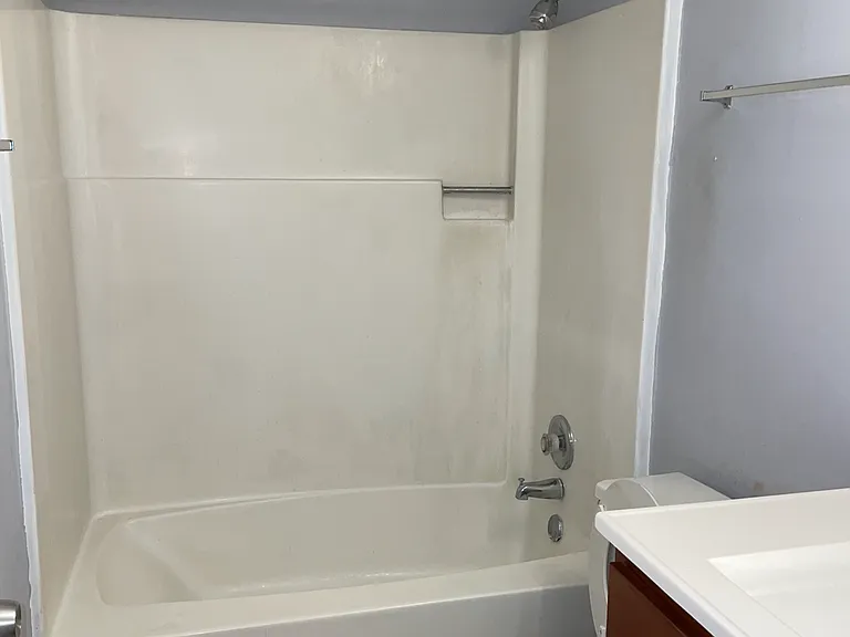 255 S Center St — Photo 6