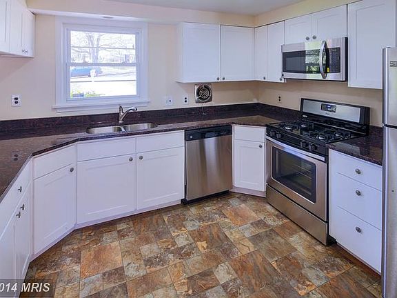 5th image of 7102 Frazier Pl
