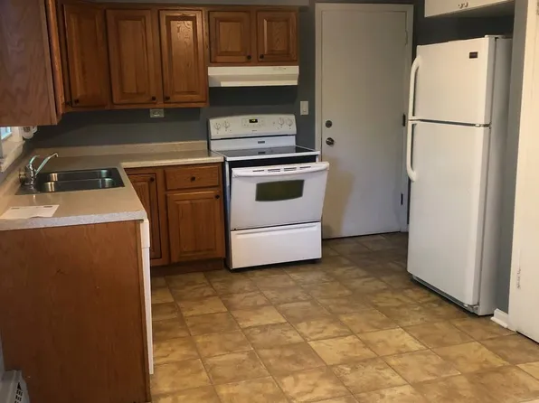 145 E Palatine Rd APT 1B, Palatine, IL 60067