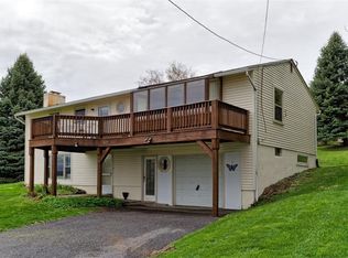 4133 Griffin Rd, Syracuse, NY 13215