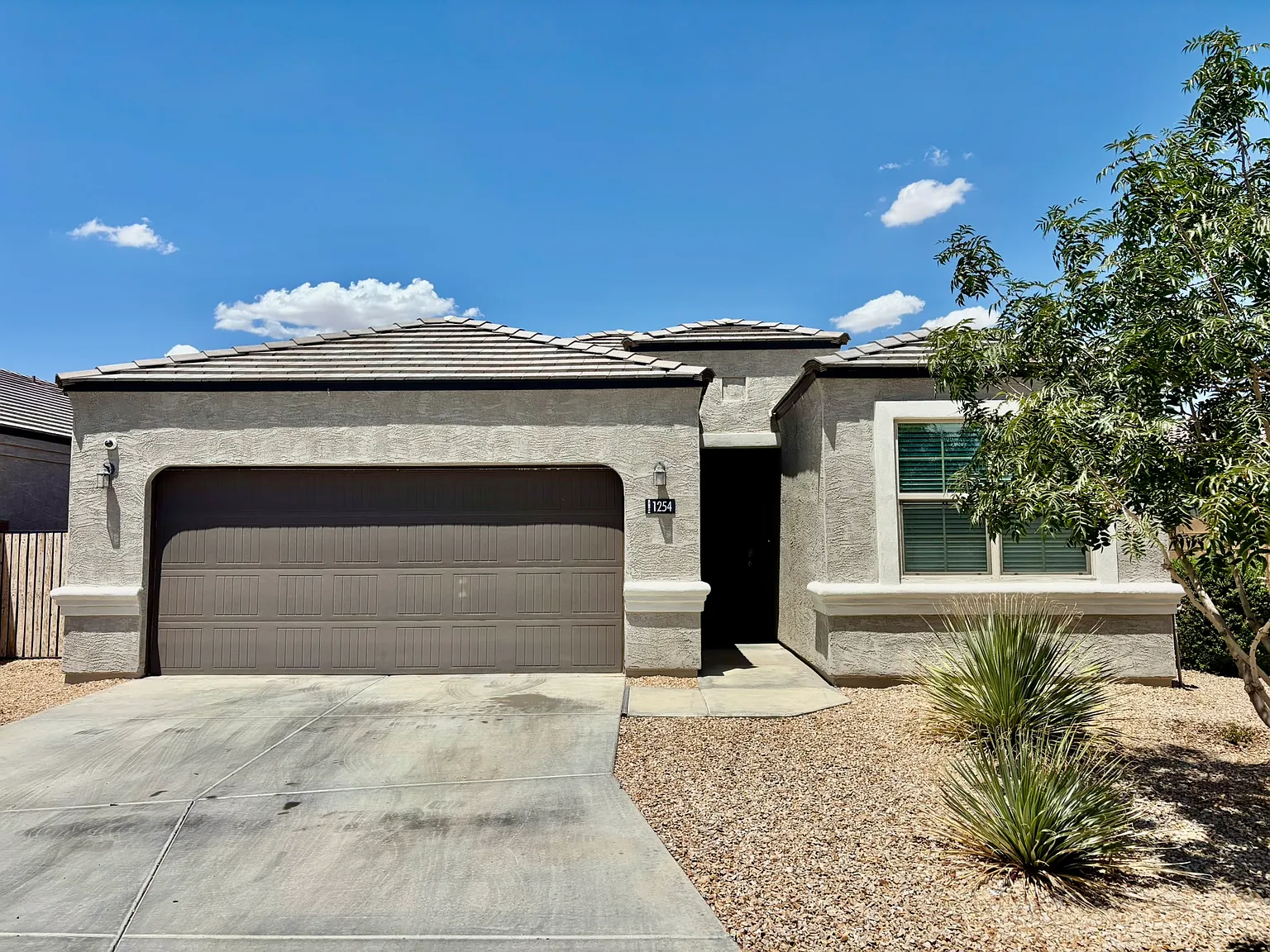 3 bed, 1351 sqft, $1,700 — Photo 4