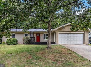 606 Mincey Ct, Stone Mountain, GA 30087