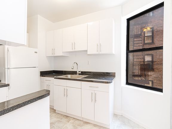 3rd image of 609 W 173rd St APT 4C