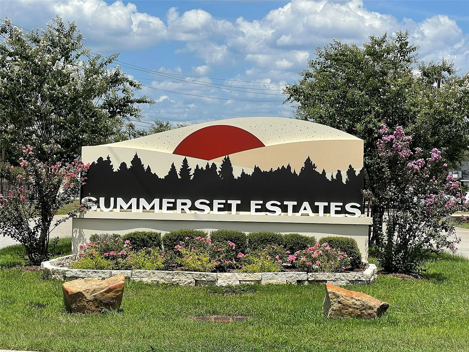 3 bed, 2.0 bath, 1264 sqft, $1,595 — Photo 2