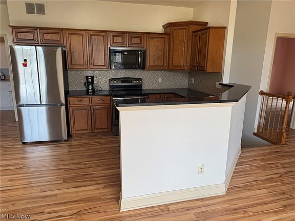 3rd image of 2457 Barrington Way Unit 317