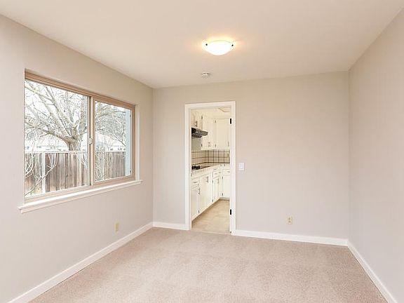 4th image of 312 Avenida Nogales