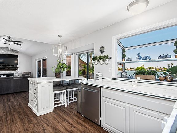 5th image of 5423 Drakes Ct
